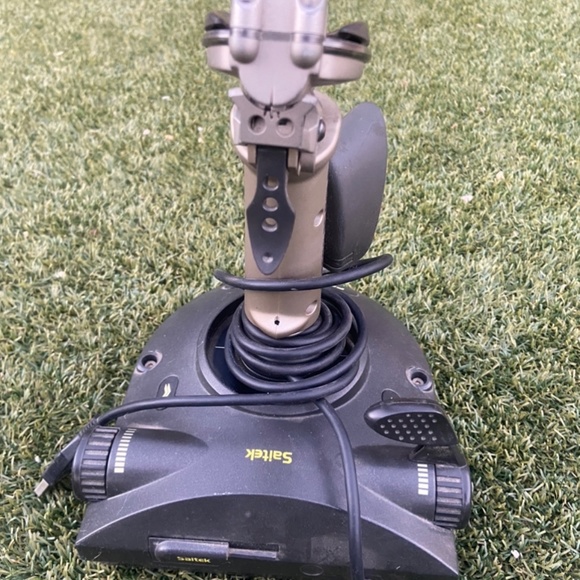 Saitek Cyborg 3D Gold USB Joystick Flight Controller - Picture 7 of 10